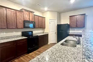 916 Independence Ave, Pendergrass, GA 30567 - Photo 6