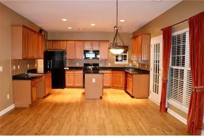 607 Hidden Close, Woodstock, GA 30188 - Photo 2