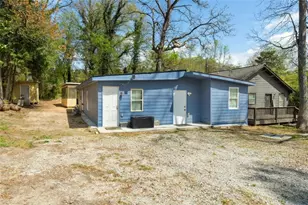 3209 Peachtree St, Lithia Springs, GA 30122 - Photo 2