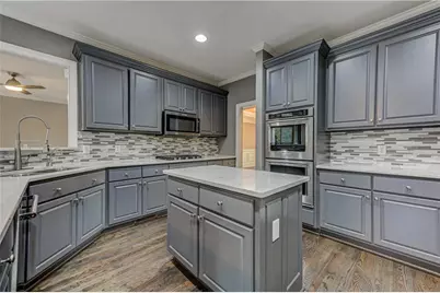 2745 Lenox Road NE #5, Atlanta, GA 30324 - Photo 6