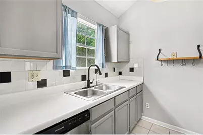 5891 Crescent Ridge Court, Lithonia, GA 30058 - Photo 12