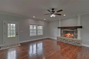 5270 Union Cir, Flowery Branch, GA 30542 - Photo 8