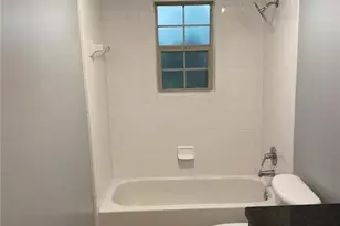 750 Dalrymple Rd, Atlanta, GA 30328 - Photo 14