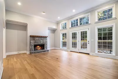 960 Landmark Drive, Atlanta, GA 30342 - Photo 8