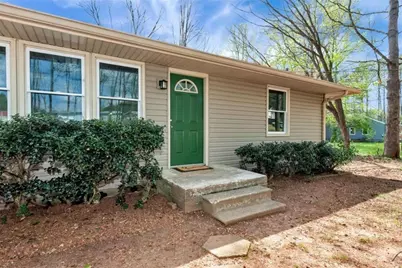 726 Peachtree Road, Jefferson, GA 30549 - Photo 2