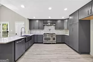 35 Palmer Pl, Sharpsburg, GA 30277 - Photo 10