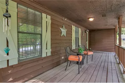 4097 Stacy Lane, Snellville, GA 30039 - Photo 2