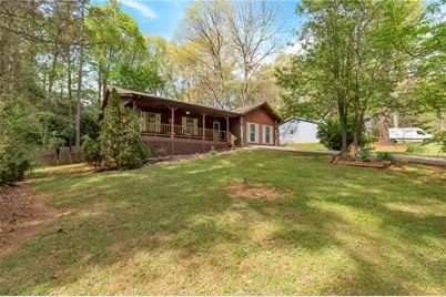 4097 Stacy Lane, Snellville, GA 30039 - Photo 2