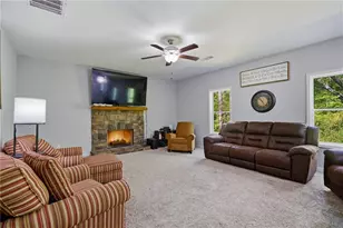 100 Delta Downs Ct, Hogansville, GA 30230 - Photo 10