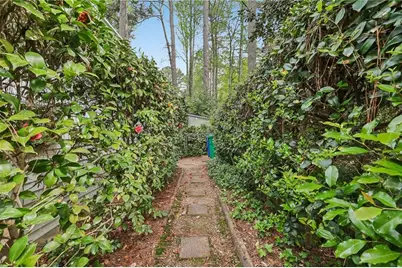 2030 Woodbine Terrace NE, Atlanta, GA 30329 - Photo 38