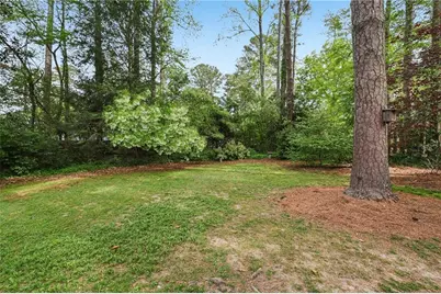 2030 Woodbine Terrace NE, Atlanta, GA 30329 - Photo 34