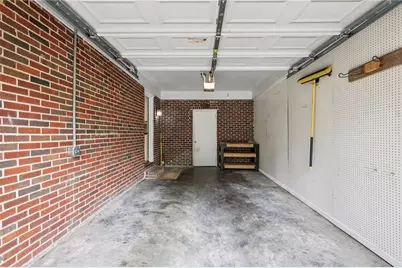 2030 Woodbine Terrace NE, Atlanta, GA 30329 - Photo 30