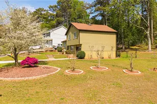 4592 Midridge Dr, Norcross, GA 30093 - Photo 4