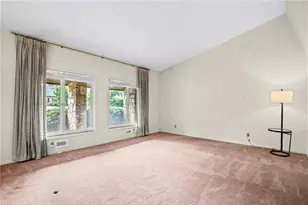 675 Weatherly Ln Ln, Sandy Springs, GA 30328 - Photo 12