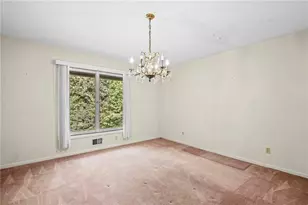 675 Weatherly Ln Ln, Sandy Springs, GA 30328 - Photo 14