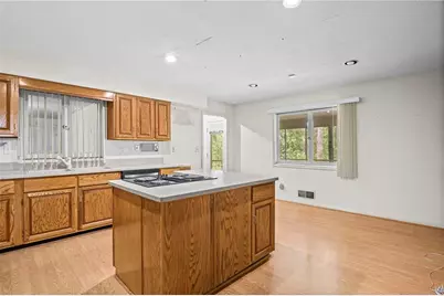 675 Weatherly Lane Lane, Sandy Springs, GA 30328 - Photo 18