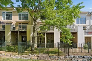 1327 Peachtree View NE, Brookhaven, GA 30319 - Photo 40