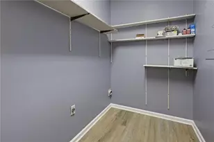 705 Edgewater Trail NW, Sandy Springs, GA 30328 - Photo 20