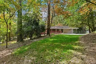 705 Edgewater Trail NW, Sandy Springs, GA 30328 - Photo 10