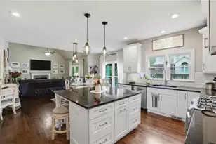 4459 Woodford Pass NE, Roswell, GA 30075 - Photo 4