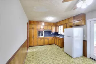 2261 Clairmont Circle, Snellville, GA 30078 - Photo 8