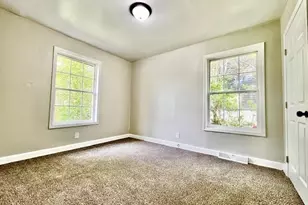 511 Emily Pl NW, Atlanta, GA 30318 - Photo 10