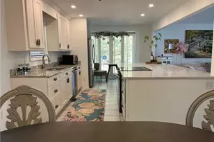 8555 Colony Club Dr, Alpharetta, GA 30022 - Photo 12