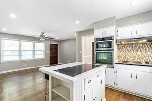 1517 Gaylor Cir SE, Smyrna, GA 30082 - Photo 12