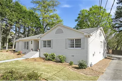 1104 Lanier Avenue, Gainesville, GA 30501 - Photo 8