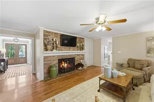 1104 Lanier Ave, Gainesville, GA 30501 - Photo 20