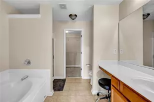 1246 Adcox Square, Stone Mountain, GA 30088 - Photo 16