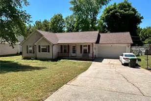 10417 Irongate Ln, Jonesboro, GA 30238 - Photo 1