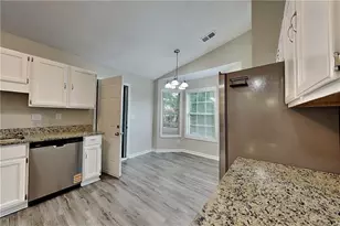 1430 Steve Ct, Lawrenceville, GA 30043 - Photo 4