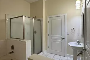 799 Hammond Dr, Atlanta, GA 30328 - Photo 12