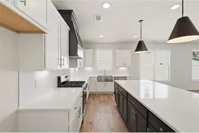 110 Poplar, Buford, GA 30518 - Photo 10