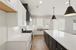 110 Poplar, Buford, GA 30518 - Photo 10