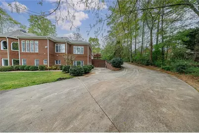 2718 Pitlochry Street SW, Conyers, GA 30094 - Photo 110