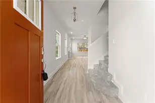 266 Magnolia Villas Dr, Cornelia, GA 30531 - Photo 8