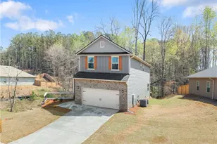 266 Magnolia Villas Dr, Cornelia, GA 30531 - Photo 4