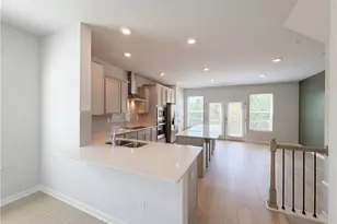 200 Cobalt Dr, Fayetteville, GA 30214 - Photo 2