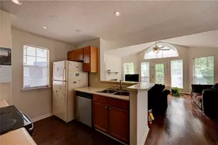 1315 Red Deer Way, Alpharetta, GA 30022 - Photo 10