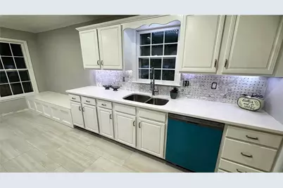567 Leah Drive, Powder Springs, GA 30127 - Photo 2