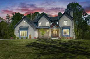 1136 Lexington Ridge Rd, Hoschton, GA 30548 - Photo 2