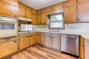 1660 Maple Ct SE, Conyers, GA 30013 - Photo 16