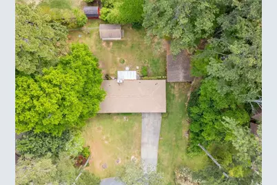 1660 Maple Court SE, Conyers, GA 30013 - Photo 4