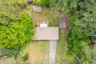 1660 Maple Ct SE, Conyers, GA 30013 - Photo 4