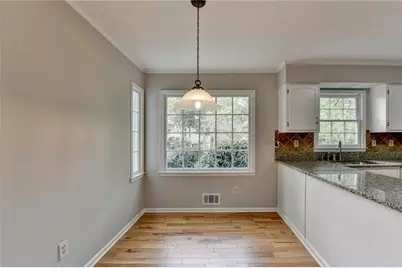 2451 Meadowglen Trail, Snellville, GA 30078 - Photo 16