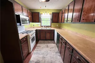 3033 Riviera Dr NW, Conyers, GA 30012 - Photo 12