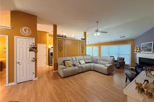 1585 Glen Rose Ct, Lawrenceville, GA 30043 - Photo 12