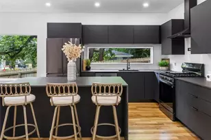 1065 Hubbard St SW, Atlanta, GA 30310 - Photo 8